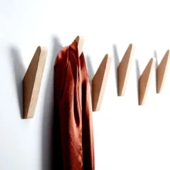 6 vægkroge i træ 14,2*4,4*2,1 cm, minimalistiske egetræskroge, brugt til ophængning af håndklæder til badeværelset. Hot