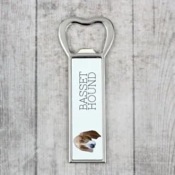 Basset Hound - flaskeåbner med foto og inskription til Art-Dog øl Discount