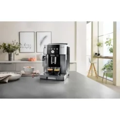 Delonghi Shredder Espresso Machine - Magnifica S Smart - Rostfritt stål Outlet