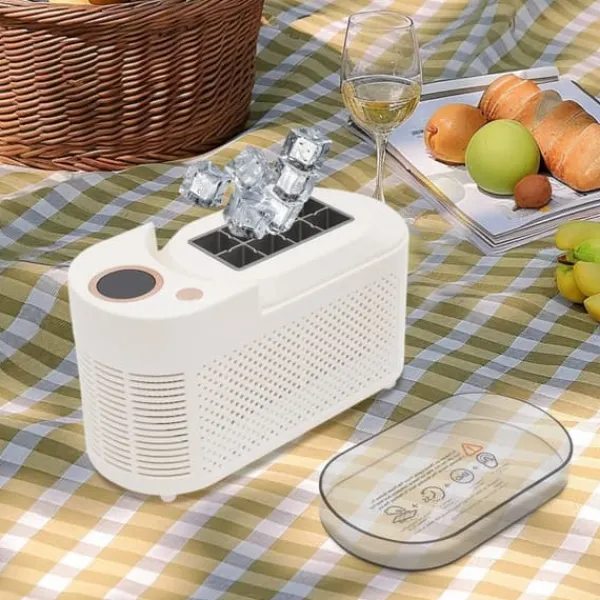 Isproducenter>Isterningemaskine - Mini bordmodel - Kompakt - 12V bilkabel - Til hjem, bil og rejse - Med tang - Hvid