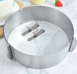 Udstikkere>Kagekant 10 cm justerbar 16-30 kagering + 2X GRATIS KLIPS