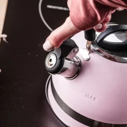 KEDEL 1,8L MED FLØJTE KINGHOFF KH-1856 pink
