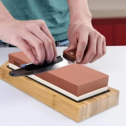 Knivslibesæt - Dobbeltsidet slibesten - 400/1000 & 3000/8000 - Hvid korund - 18×6×3 cm - Bambusbase, vinkelguide, afrettersten, læderstrop Best