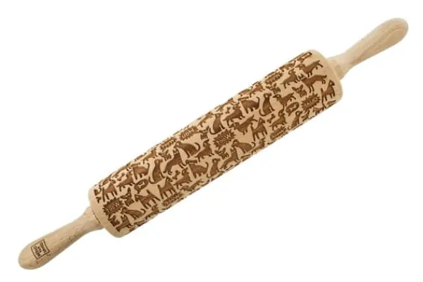 MoodForWood Trækagerulle, Graveret, 43 cm med Håndtag, Perfekt til Bagning - Hundemønster Online