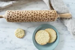 MoodForWood Trækagerulle, Graveret, 43 cm med Håndtag, Perfekt til Bagning - Potemønster Best