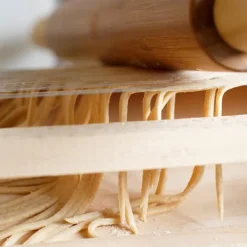 Pastamaskine Chitarra med rulle Sale