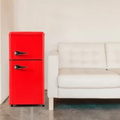Kombineret Køle- & Fryseskab>Retro Køleskab, Gefrier Kombination, 88,8 cm, 60L Køleskab, 22L Fryser, 102 kWh/år, LED Lys, Premium Rød, Energiklasse E