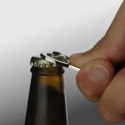 Savannah - flaskeåbner med en kat, personlig køleskabsåbner, unik gave til en mand fra Art-Dog Online