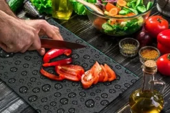 SKÆREBRÆT I GLAS 52x40 DROPS Clearance