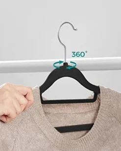 Songmics fløjlbøjler, sæt med 20 tøjfrakkehænger, skridsikre, med bindestang og 360 ° drejekrog, sort Sale